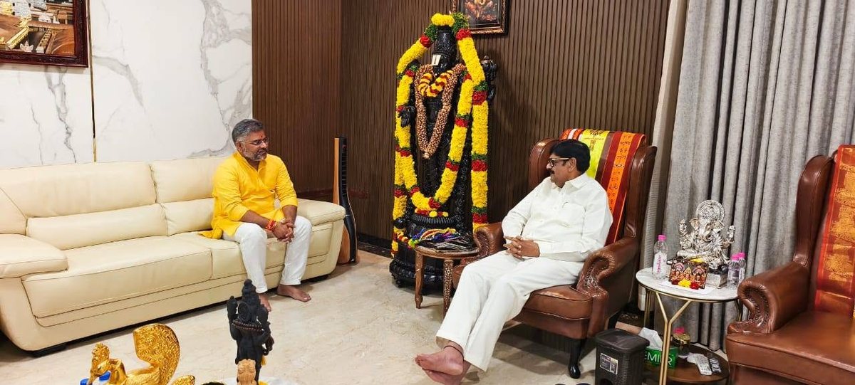 Talikota Hari Krishna paying a courtesy call on Endowments Minister Anam Ramanarayana Reddy